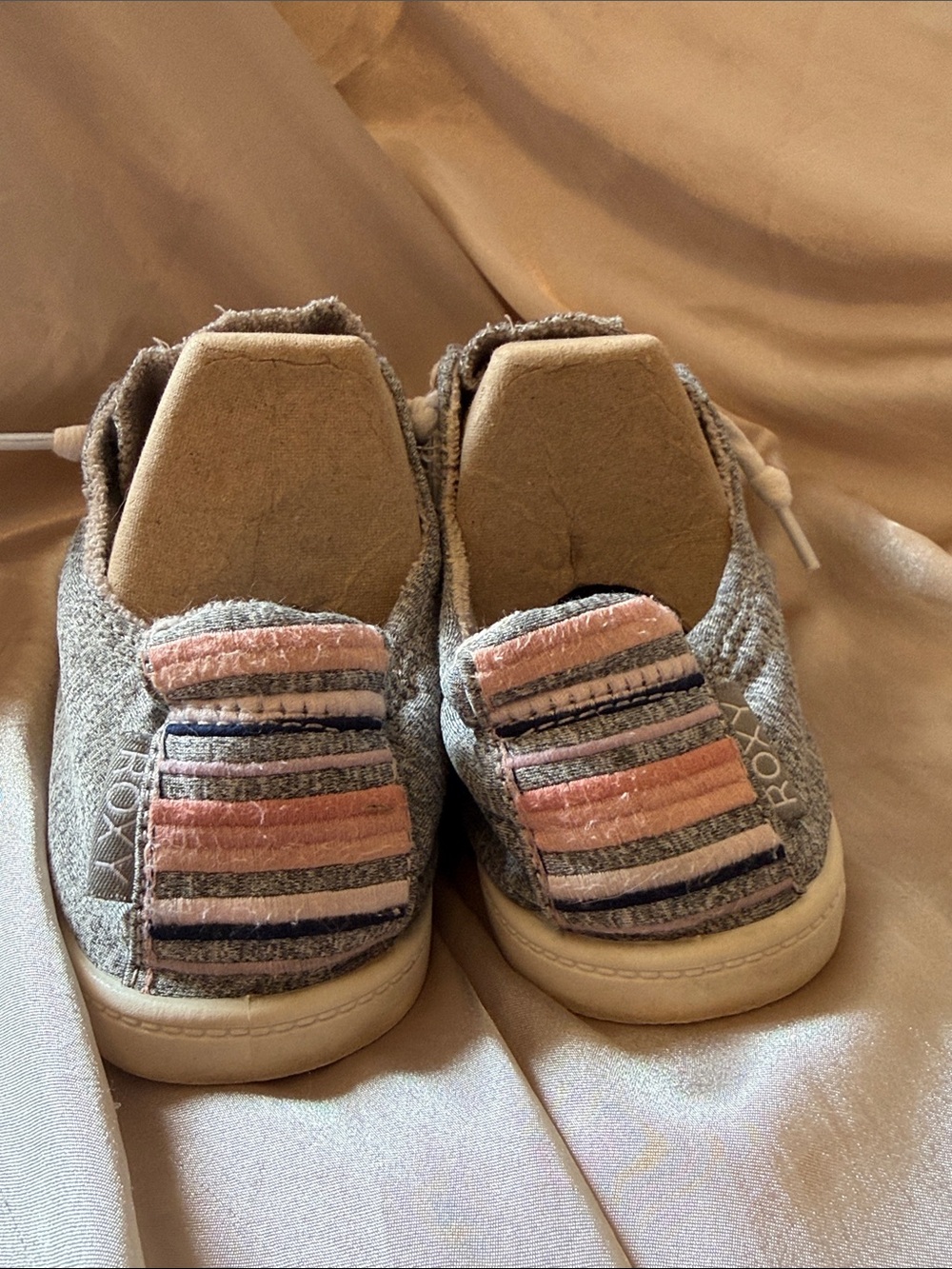 Roxy Gray Women's Slip-On Sneaker Flats - Picture 4 of 6